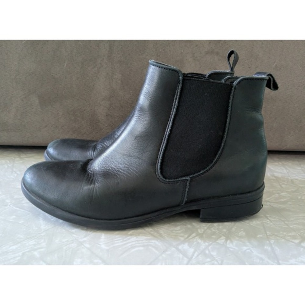 Aldo Size 5 Black Leather Chelsea‎ Ankle Boots